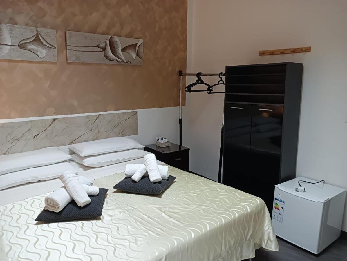 Bed and Breakfast Casa Al Porto Porto Torres Exterior foto